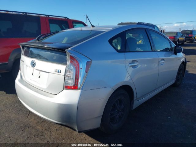 JTDKN3DU5F0394967 Toyota Prius Two