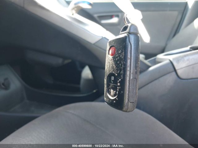 JTDKN3DU5F1962662 Toyota Prius Two
