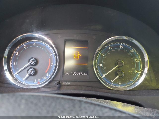 2T1BURHE7JC057868 Toyota COROLLA LE