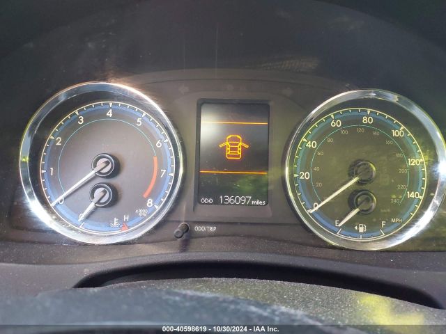 2T1BURHE7JC057868 Toyota COROLLA LE