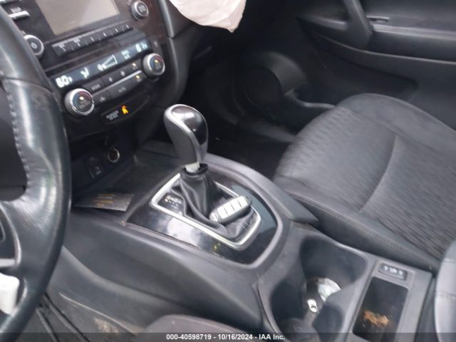 5N1AT2MT8HC818240 Nissan ROGUE SV