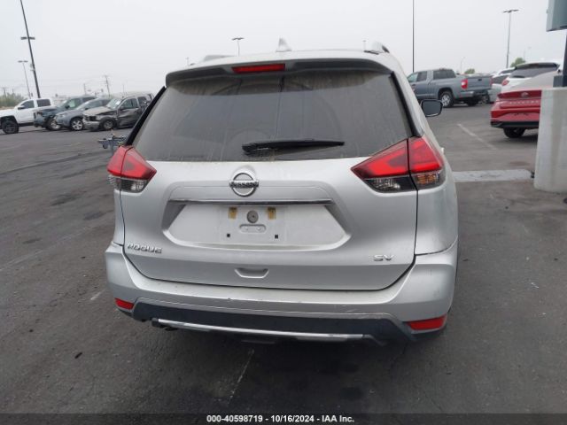 5N1AT2MT8HC818240 Nissan ROGUE SV
