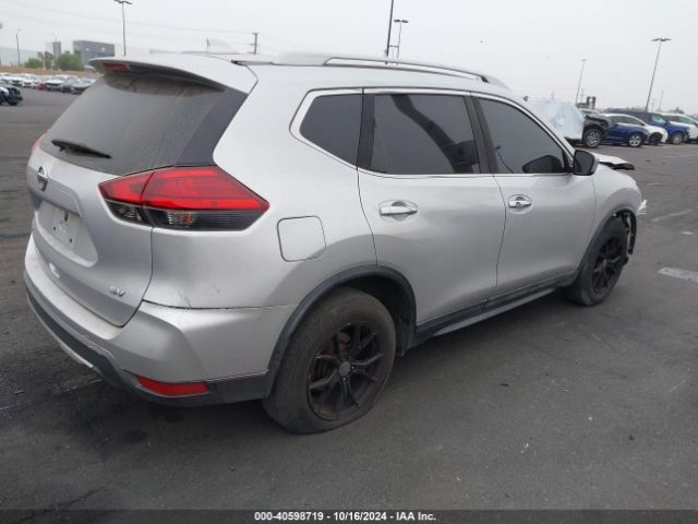 5N1AT2MT8HC818240 Nissan ROGUE SV