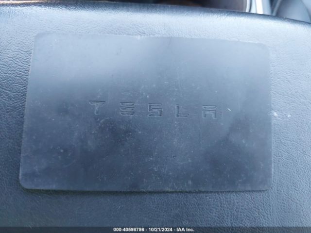 2019 TESLA MODEL 3 5YJ3E1EA3KF300688 Photo 10