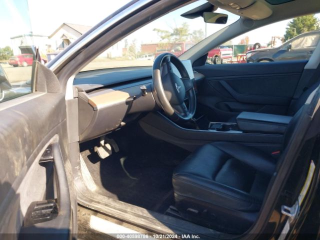 2019 TESLA MODEL 3 5YJ3E1EA3KF300688 Photo 4