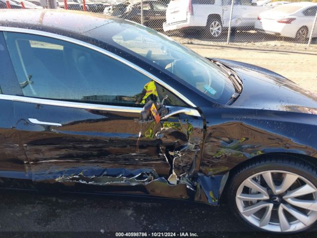 2019 TESLA MODEL 3 5YJ3E1EA3KF300688 Photo 5