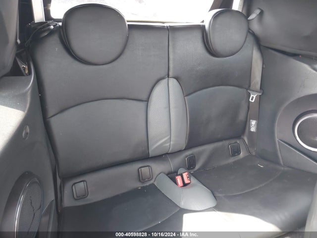 2010 MINI COOPER WMWMR3C53ATU97087 Photo 7