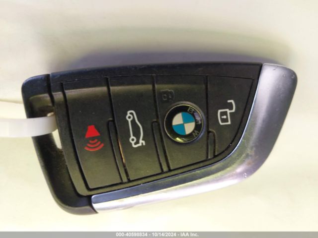 3MW5R1J05M8C06407 BMW 330I