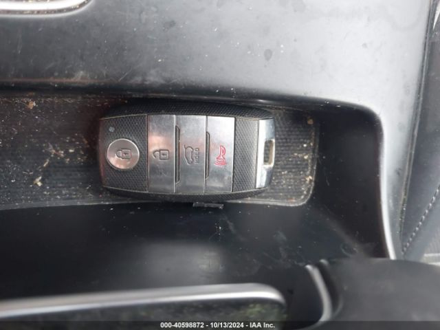 5XYPKDA55HG262323 KIA Sorento 3.3l Sxl