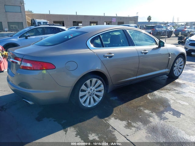 2009 JAGUAR XF SAJWA05B29HR07141 Photo 3