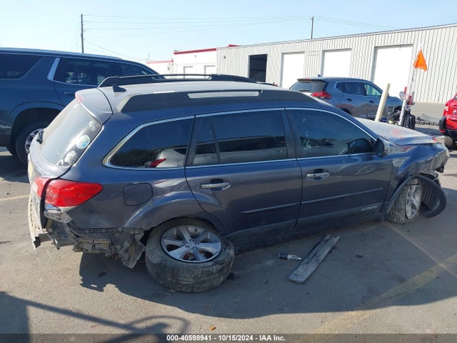 Subaru Outback 2.5i Limited 2014 4S4BRCPC4E3228245 Image 14