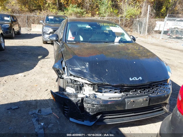 5XXG14J29NG085896 KIA K5 LXS