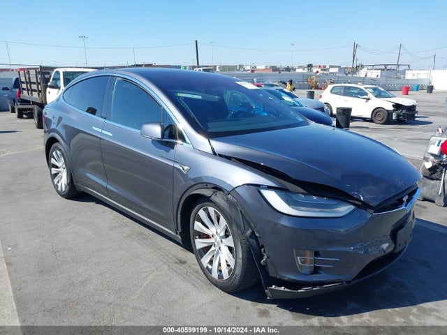 2019 TESLA MODEL X 5YJXCBE40KF181294 Photo 0