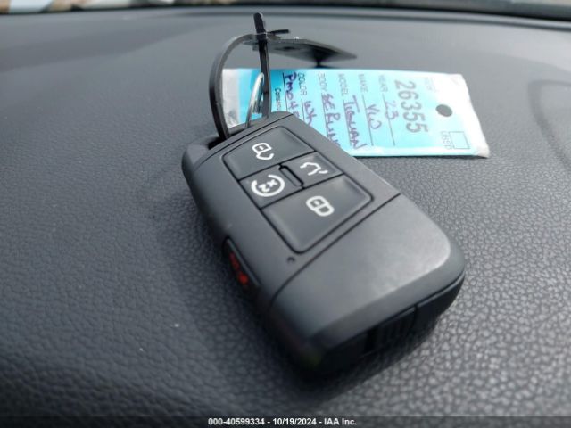 3VVCB7AX0PM045427 Volkswagen Tiguan 2.0t Se R-line Black