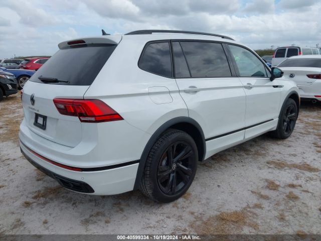 3VVCB7AX0PM045427 Volkswagen Tiguan 2.0t Se R-line Black