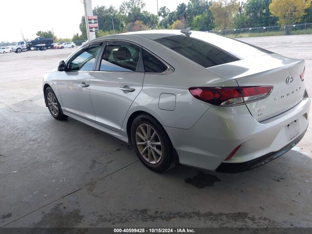 Hyundai SONATA SE 2019 5NPE24AF4KH729649 Image 3