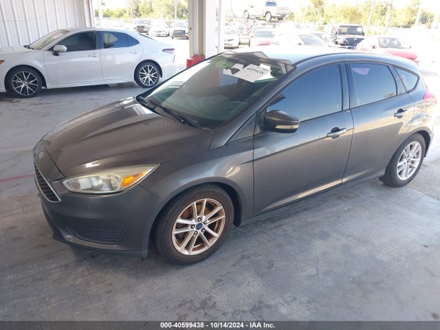 Ford FOCUS SE 2015 1FADP3K22FL292065 Image 2