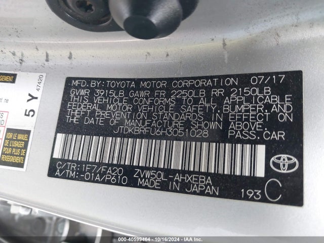 Toyota Prius Two 2017 JTDKBRFU6H3051028 Image 9