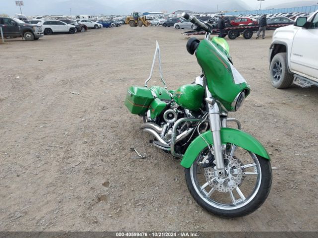 2015 HARLEY-DAVIDSON FLHX 1HD1KBM1XFB696763