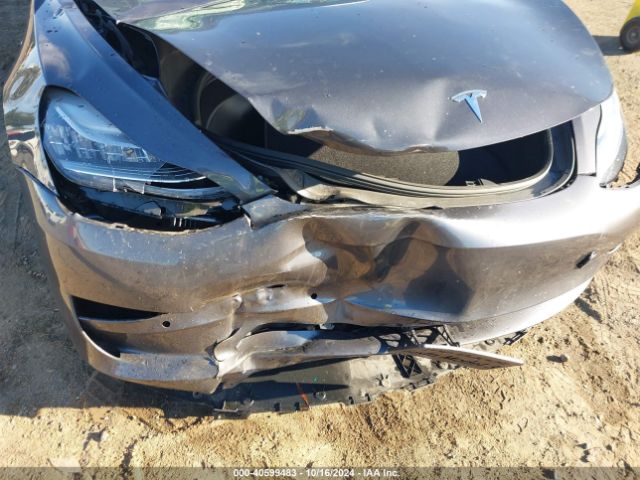 5YJ3E1EB4JF185042 Tesla Model 3 Long Range/performance