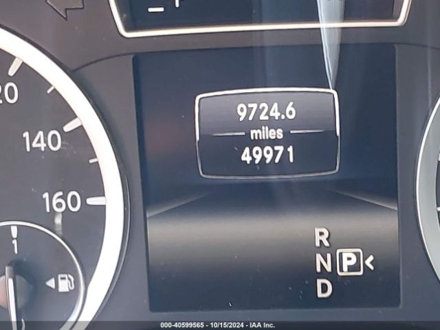 SJKCH5CR6JA049998 Infiniti Qx30 Premium