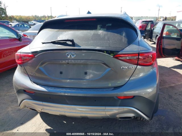 SJKCH5CR6JA049998 Infiniti Qx30 Premium