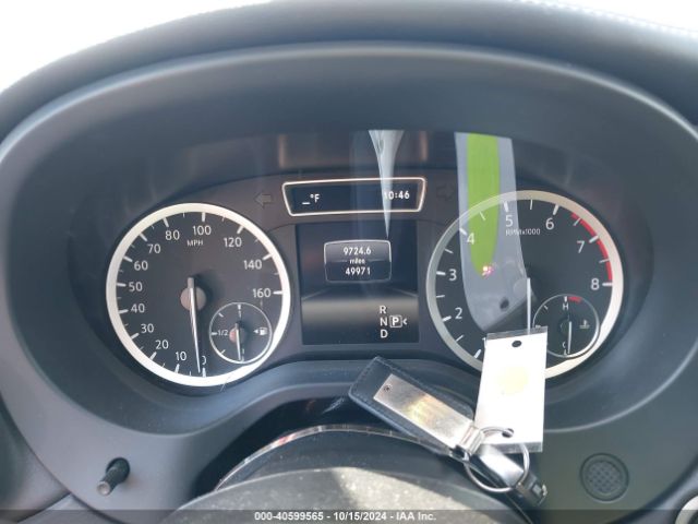 SJKCH5CR6JA049998 Infiniti Qx30 Premium
