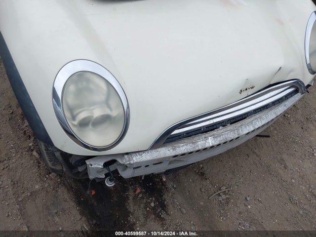 2006 MINI COOPER WMWRC335X6TK63897 Photo 9