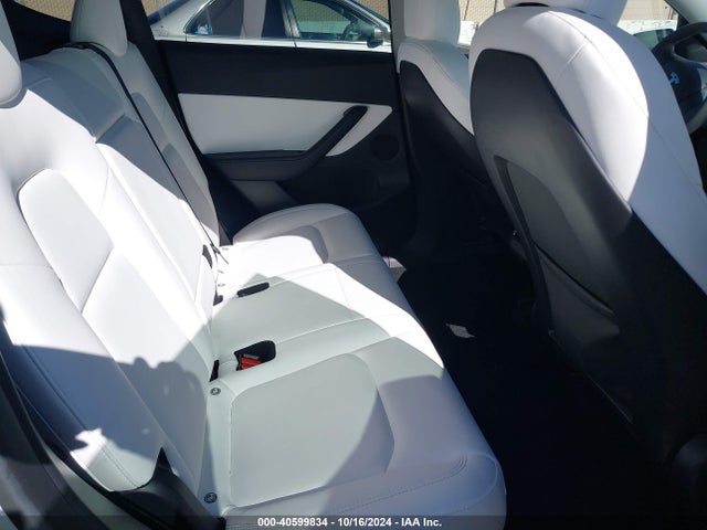 2021 TESLA MODEL Y 5YJYGDEE1MF269917 Photo 7