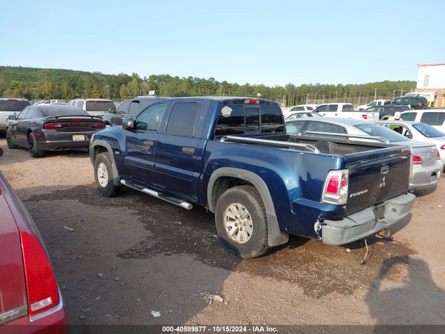 2006 MITSUBISHI RAIDER 1Z7HC38K26S609092 Photo 2