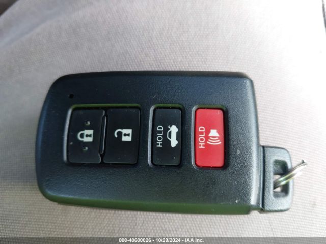 2T1BURHE9JC064658 Toyota Corolla Xle