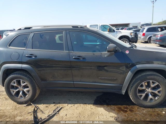 1C4PJMBS6FW688917 Jeep Cherokee Trailhawk