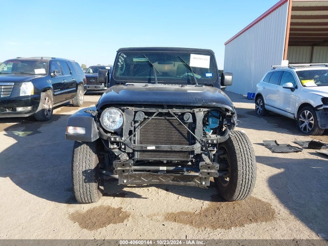 1C4HJXDG7KW638973 Jeep Wrangler Unlimited Sport S 4x4