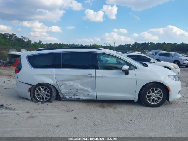 2C4RC1DG0LR257018 Chrysler Voyager Lxi