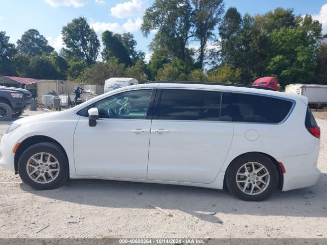 2C4RC1DG0LR257018 Chrysler Voyager Lxi
