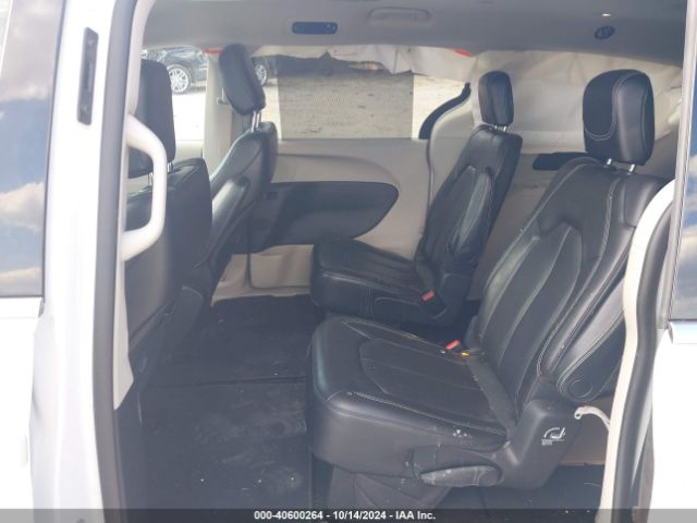 2C4RC1DG0LR257018 Chrysler Voyager Lxi