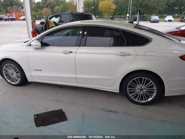3FA6P0LU3ER182472 Ford Fusion Hybrid Se