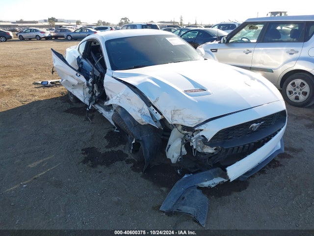2020 1FA6P8TH9L5132015 main image