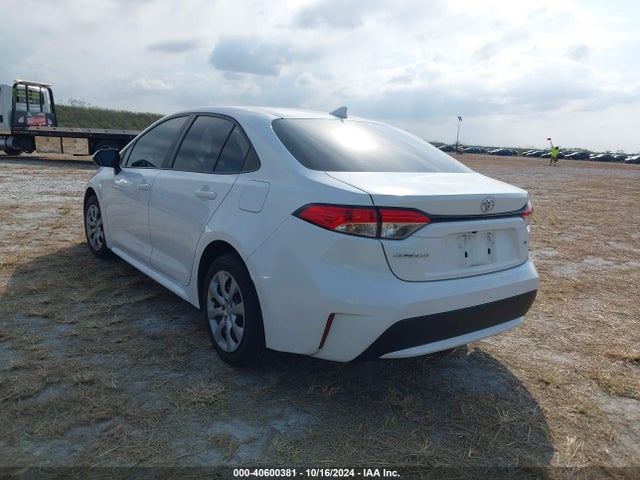 Toyota COROLLA LE 2021 5YFEPMAE8MP209887 Image 3