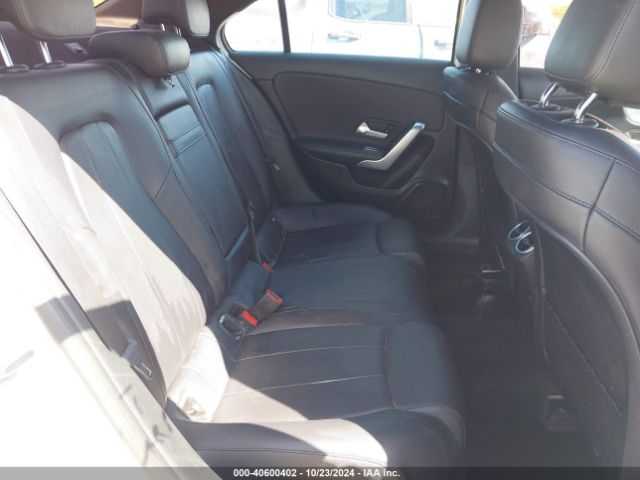 WDD3G4EB8KW021050 Mercedes-Benz A 220