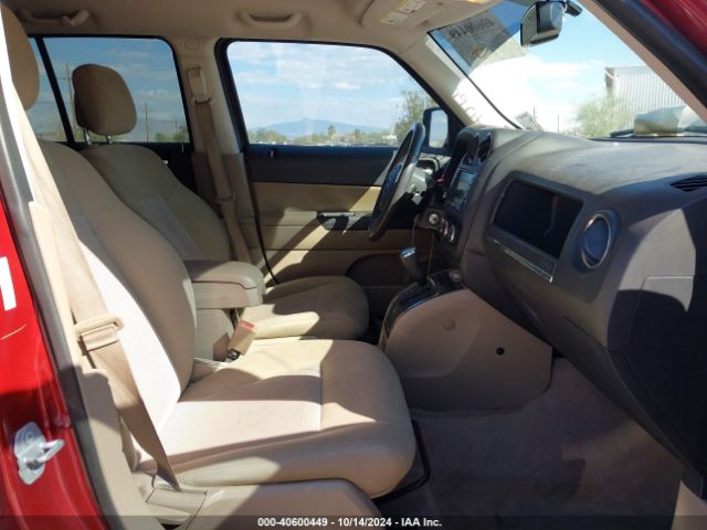 1C4NJPFBXFD178701 Jeep Patriot Latitude