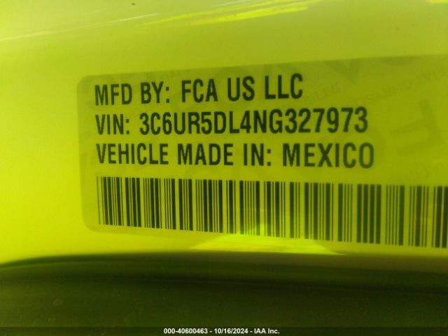 3C6UR5DL4NG327973 RAM 2500 Big Horn  4x4 6'4 Box