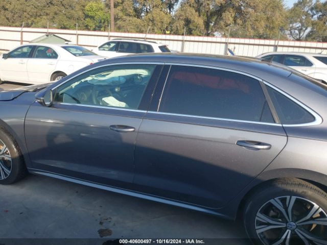 1VWSA7A33MC014967 Volkswagen Passat 2.0t Se