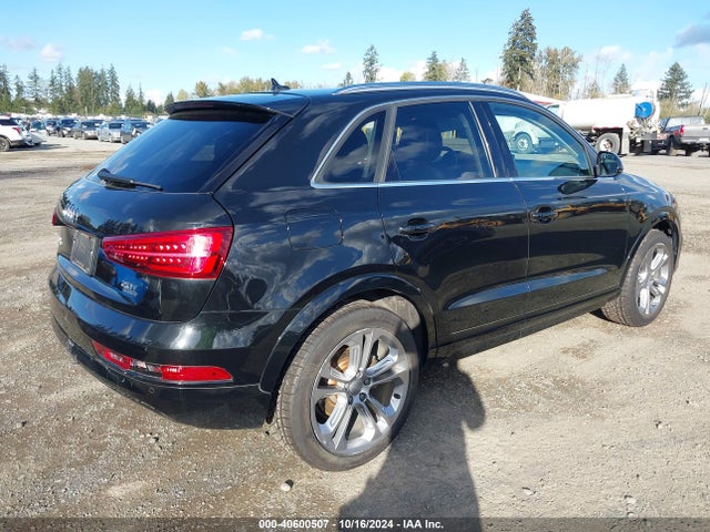 WA1EFCFS7GR016940 Audi Q3 2.0t Premium Plus