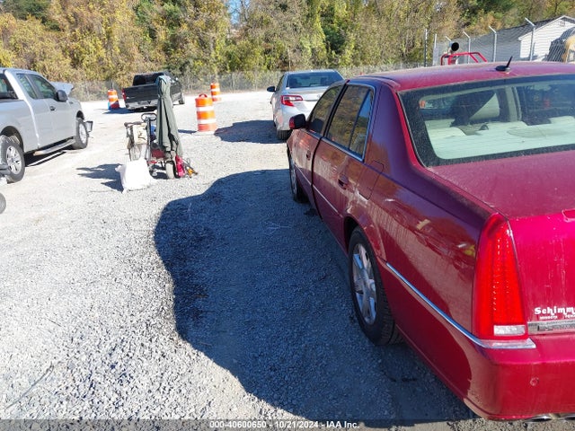 2008 CADILLAC DTS 1G6KD57YX8U102743 Photo 2