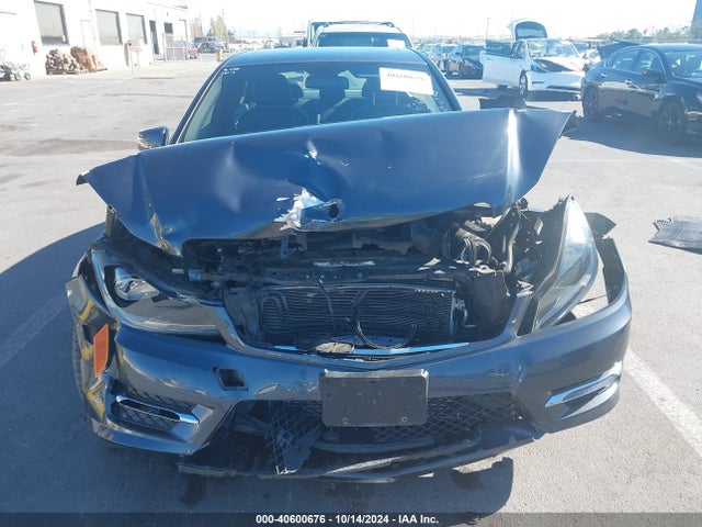 WDDGF4HB5EG213055 Mercedes-Benz C 250 Luxury/sport