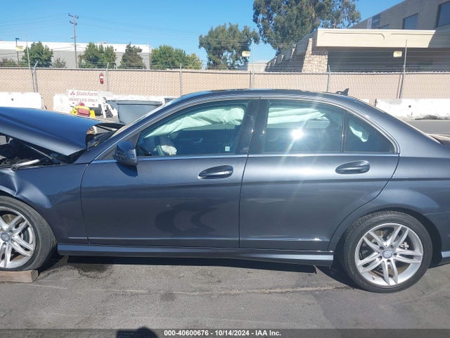 WDDGF4HB5EG213055 Mercedes-Benz C 250 Luxury/sport