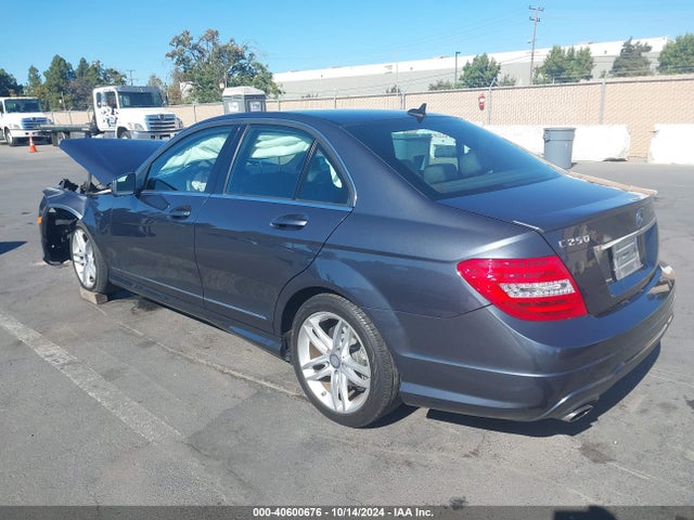 WDDGF4HB5EG213055 Mercedes-Benz C 250 Luxury/sport
