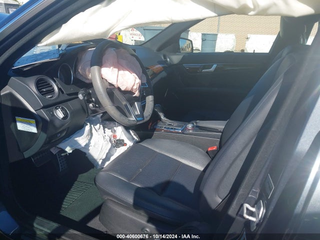 WDDGF4HB5EG213055 Mercedes-Benz C 250 Luxury/sport