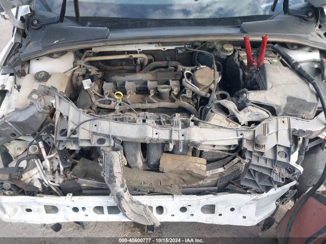 Ford FOCUS SE 2014 1FADP3F20EL259218 Image 10